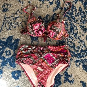Like new Victoria Secret bathing suit 👙